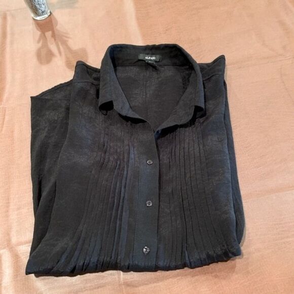 Alfani Deep Black semi sheer Long Sleeve Button Down Blouse Pintuck Panel Sz L - Picture 6 of 8